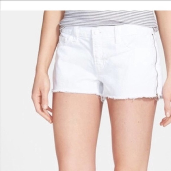 J Brand Shorts in Pure White size 25 - Picture 2 of 7
